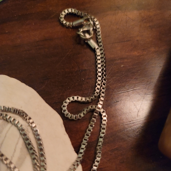 🐾Pet Rescue Necklace🐾 - Picture 3 of 3